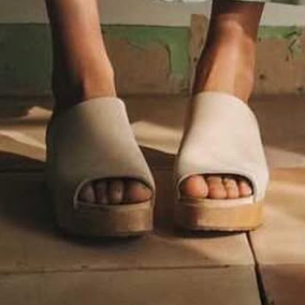 Bryr Norma Clogs